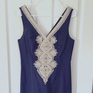 Lilly Pulitzer Navy Blue and Gold Junie Shift Dress Size 2